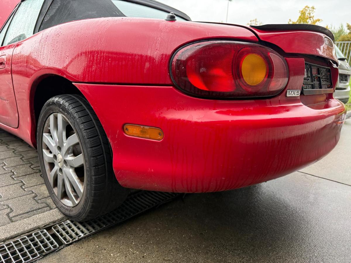 Mazda MX-5 NB original Stoßstange Stoßfänger hinten rot BJ98